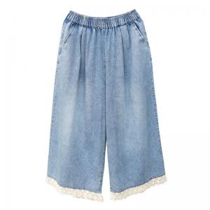 Crochet Lace Hem Light Wash Wide Leg Jeans