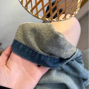 Baggy-Fit High Rise Ladies Barrel Jeans