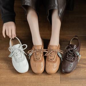 Light and Comfortable Leather Casual Sneakers