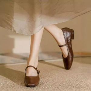 Genuine Vintage Low Heel Leather Mary Jane Shoes