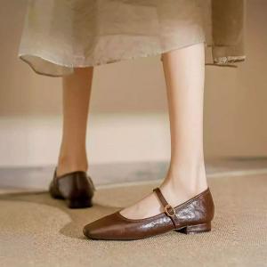 Genuine Vintage Low Heel Leather Mary Jane Shoes
