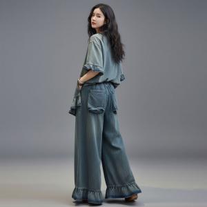 Light Wash Flouncing Tunic with Flare Jean Sets