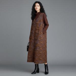 Coffee Loose Pleated Sundress with Long Sleeves Basic Tee