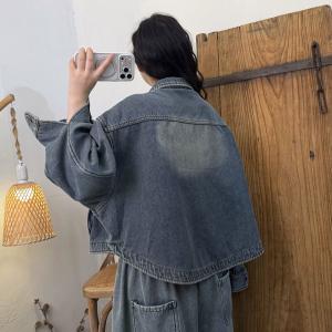 Big Pockets Fleece-Lined Denim Jacket